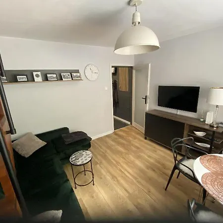 아파트 Schodami Do Nieba 바이톰